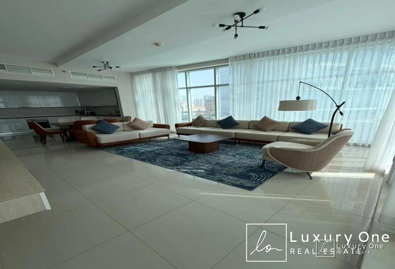3BR | Sea and Skyline View | All Bills Included