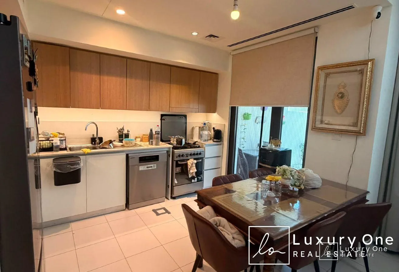 Fully Furnished | Close to Community Center