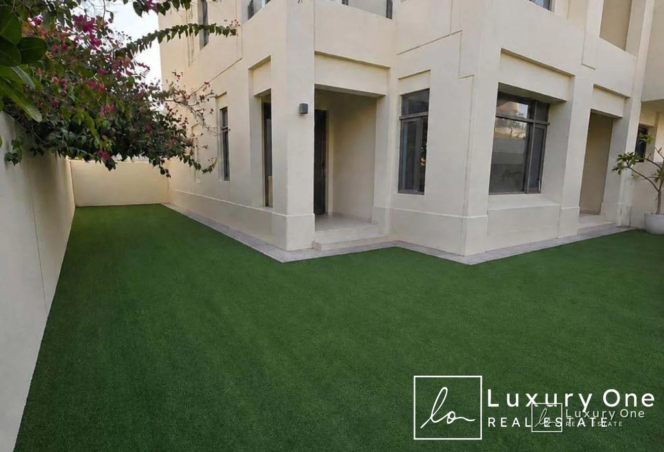 3BR Villa | Private Garden | Park View