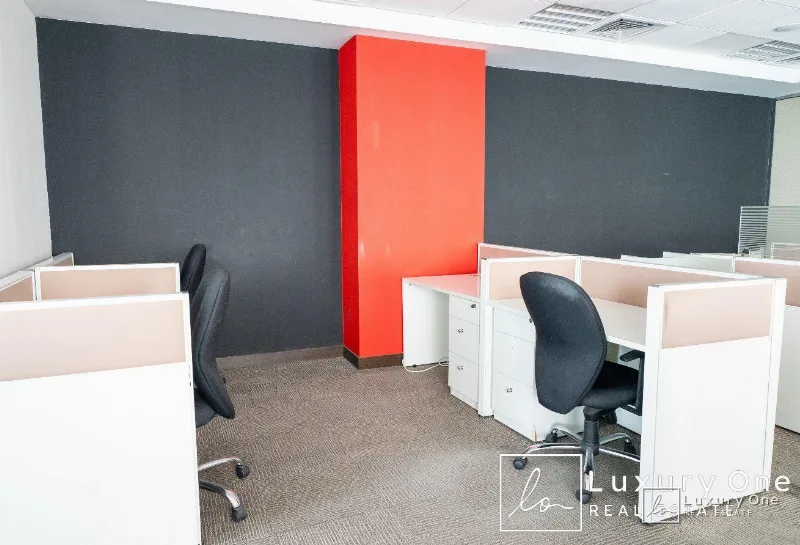 Furnished | Genuine | Agent on Site | Corner photo 15