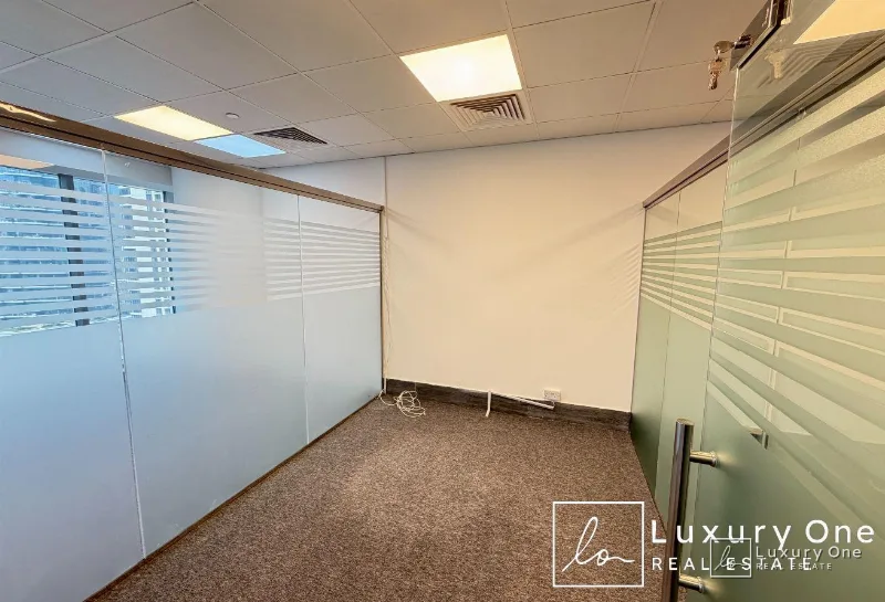 GENUINE | FULLY FITTED  | BRIGHT OFFICE photo 12