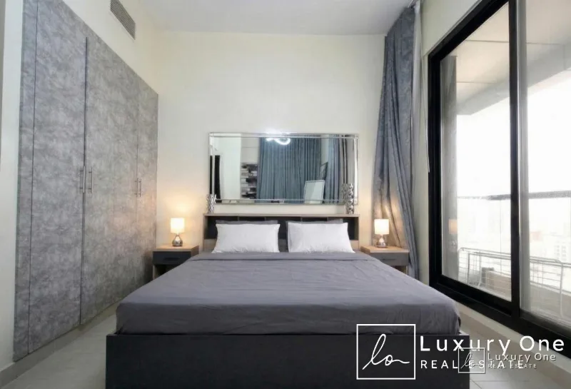 Marina View | Fully Furnished | Vacant photo 4