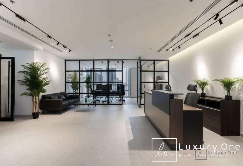 PREMIUM OFFICE | FURNISHED | READY TO MOVE photo 6
