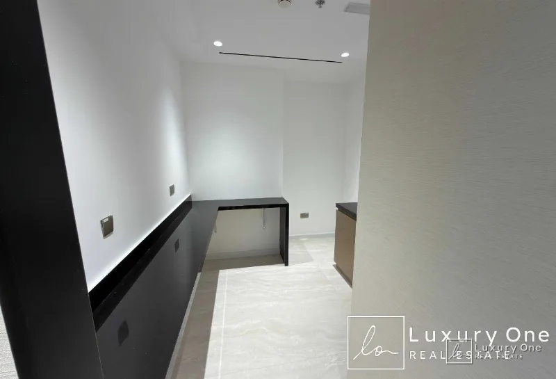 LUXURY UPGRADED | NEWLY FURNISHED | AGENT ON SITE photo 4