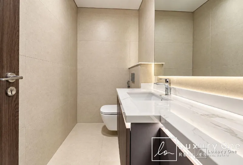 Fully Furnished | Downtown View | Ready to Move photo 6