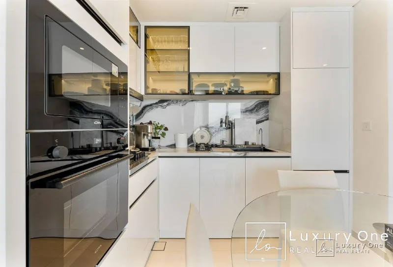 Prime Location | Furnished | Marina and Sea View photo 3