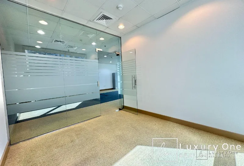 Fitted with Cabins | Canal View | Corner | Genuine photo 9
