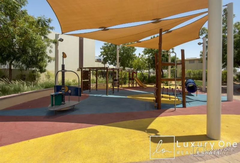 Exclusive | Furnished | Pool and Park View photo 16