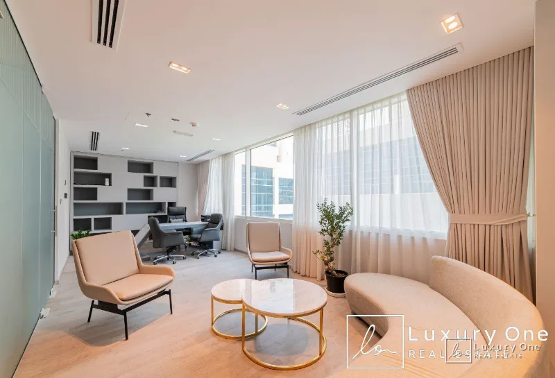 Fully Furnished| Fitted with Cabins| Ready| Bright photo 19