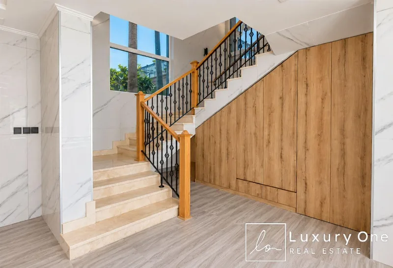 Corner Unit | Single Row | 4BR | Ready to Move In photo 7