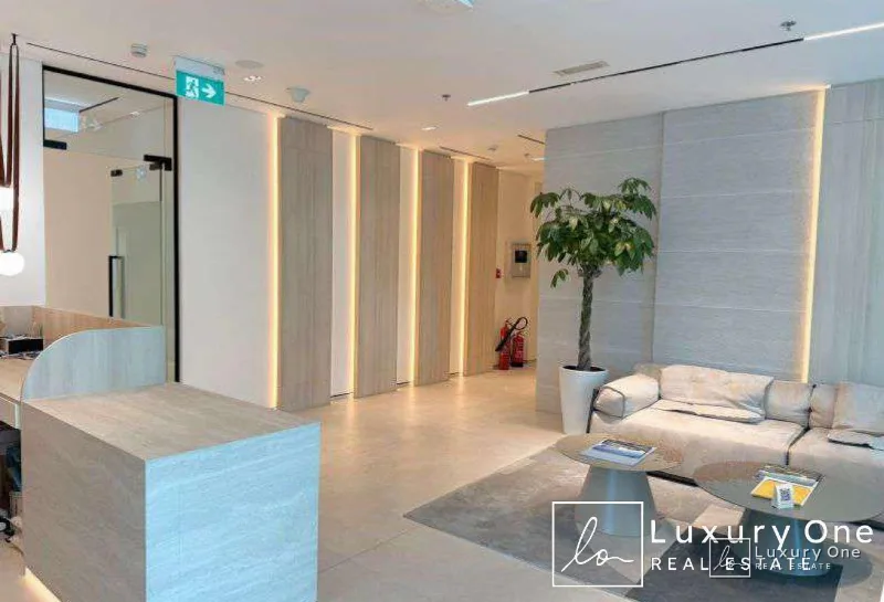 Luxury Fitout | Floor to Ceiling windows | Corner| photo 3