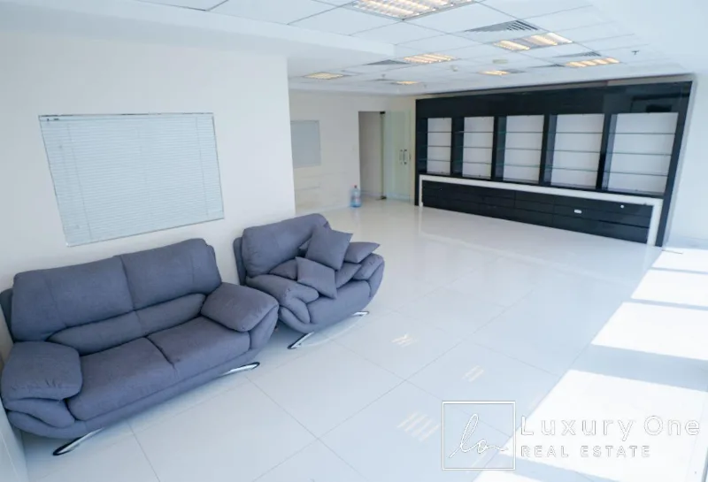 Fitted | Prime location | Full Canal View photo 7