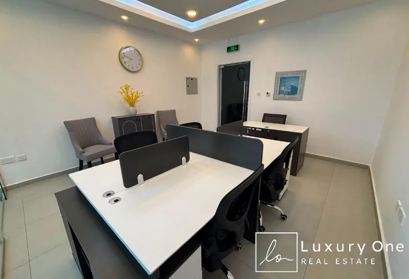 Prime Location | Furnished | Vacant photo 7