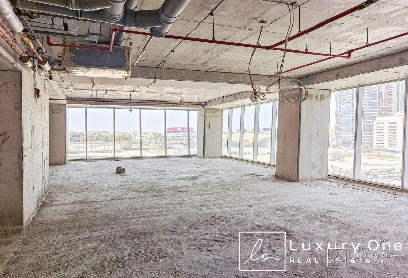 Private Pool | Genuine | Shell and Core | Office photo 4