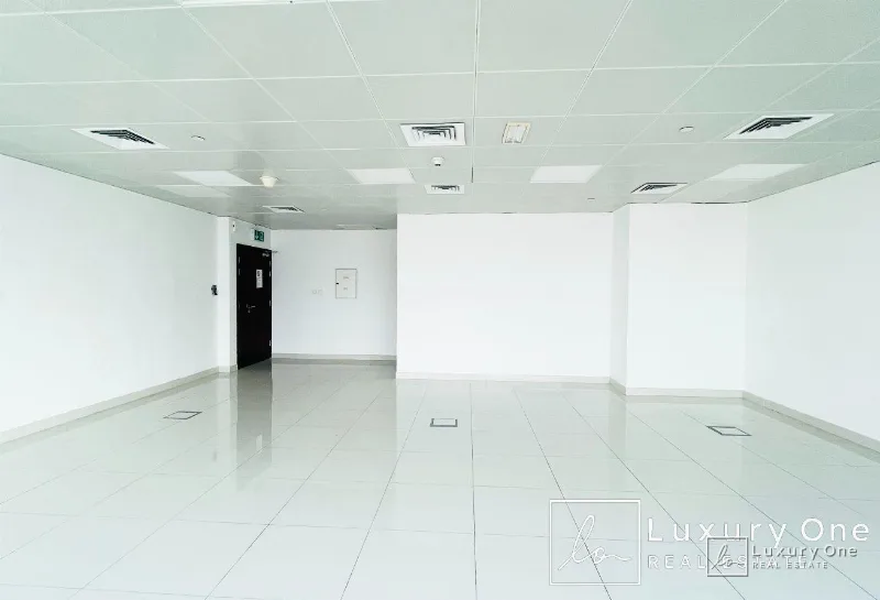 Fitted Office | DMCC License | Community Expert photo 3