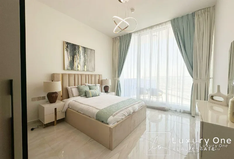 PRIVATE POOL | BRAND NEW | FULLY FURNISHED photo 3