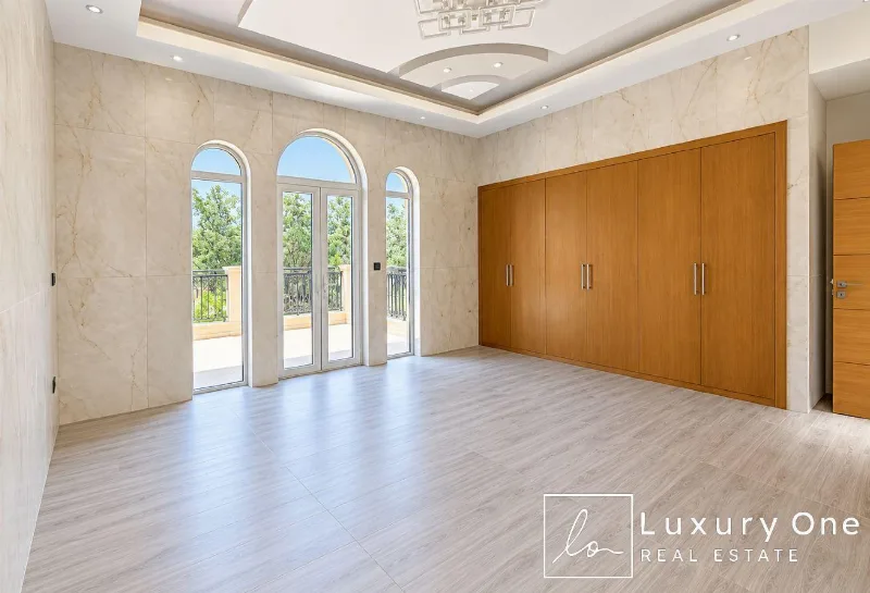 Corner Unit | Single Row | 4BR | Ready to Move In photo 10