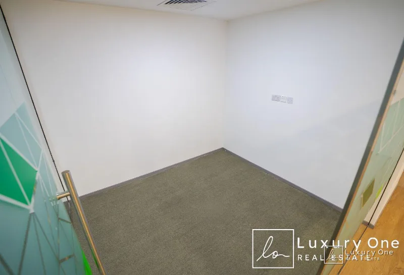 Prime Location | Close to Metro | Easy Access photo 7