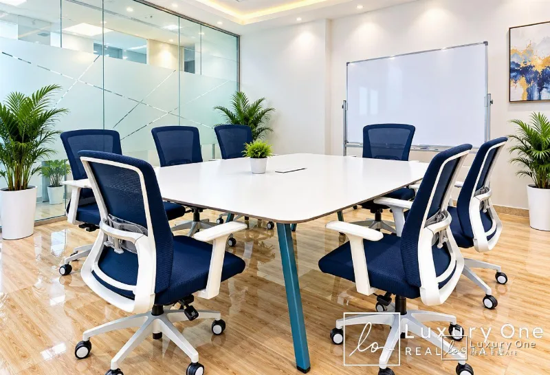 GENUINE | VACANT | FULLY FURNISHED photo 4