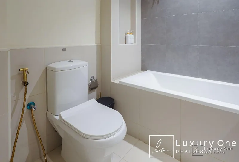 Exclusive | Furnished | Pool and Park View photo 12