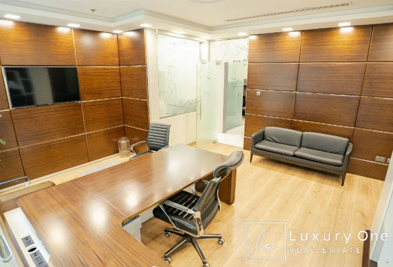 PRIME LOCATION | FURNISHED | HIGH QUALITY FITOUT photo 4