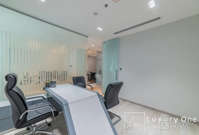 Fully Furnished| Fitted with Cabins| Ready| Bright photo 16