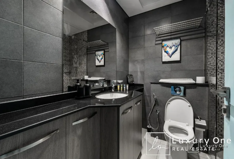 Guaranteed High ROI | Fully Furnished | Modern photo 9