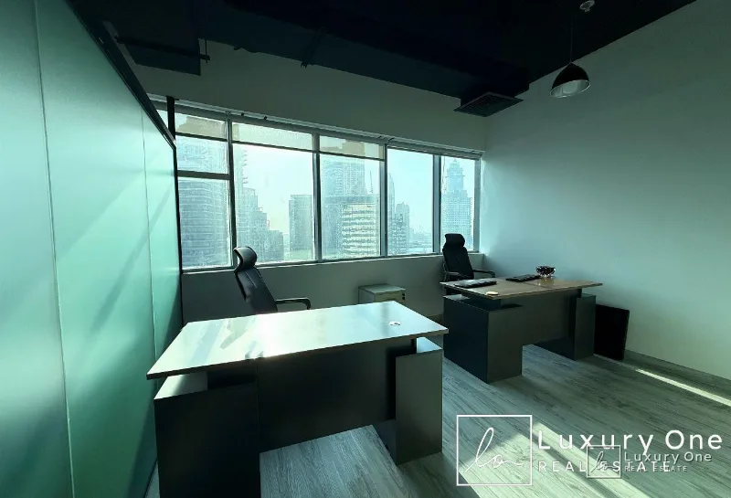 Prime Location | Partial Canal View| Furnished photo 4