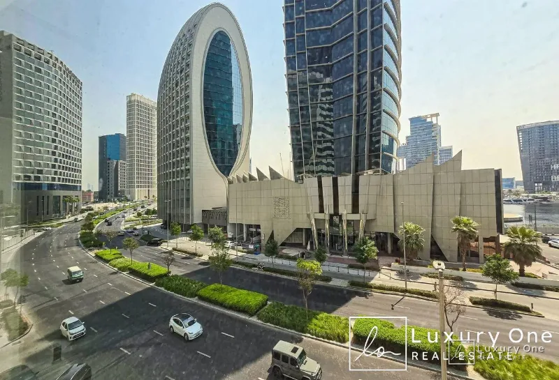 Prime Location | Shell and Core | 11 Parkings photo 7