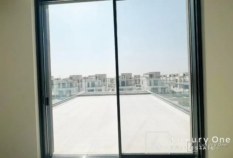 Single Row | Garden View | Corner Unit photo 10