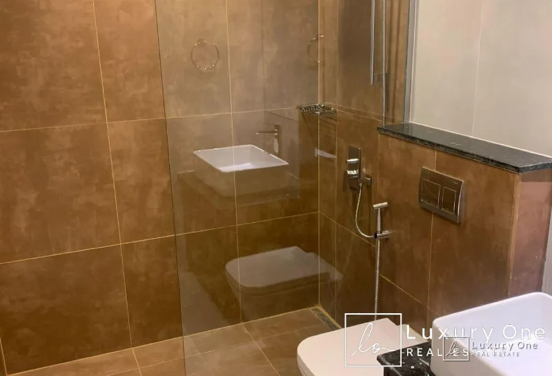 Prime Location | Modern Layout | Pool View photo 6