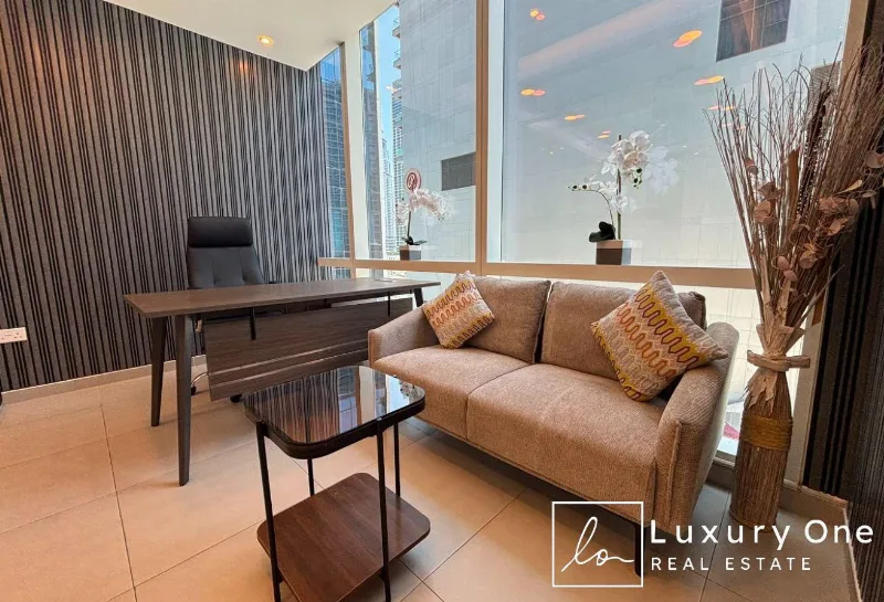 Prime Location | Furnished | Vacant photo 3