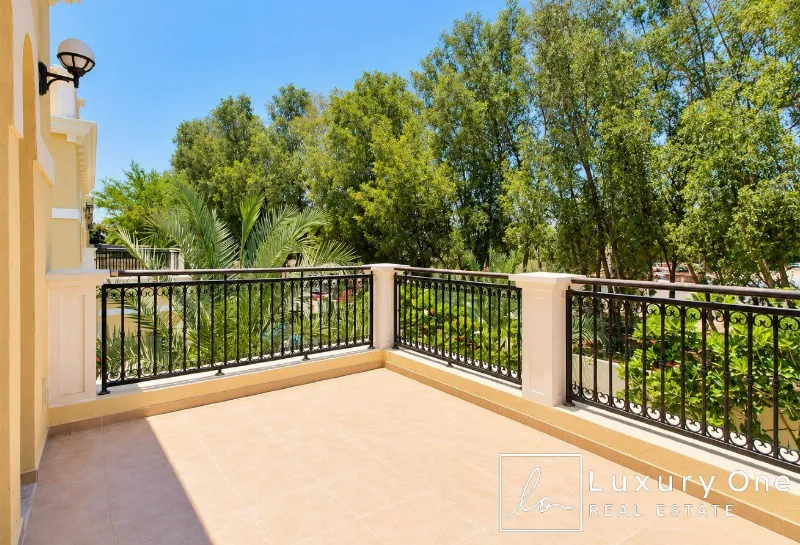 Corner Unit | Single Row | 4BR | Ready to Move In photo 9