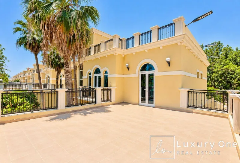 Corner Unit | Single Row | 4BR | Ready to Move In photo 3