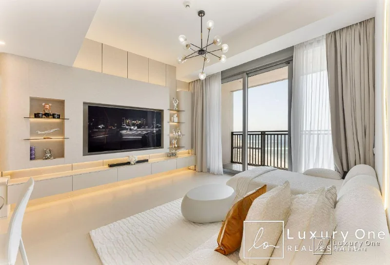 Prime Location | Furnished | Marina and Sea View photo 4