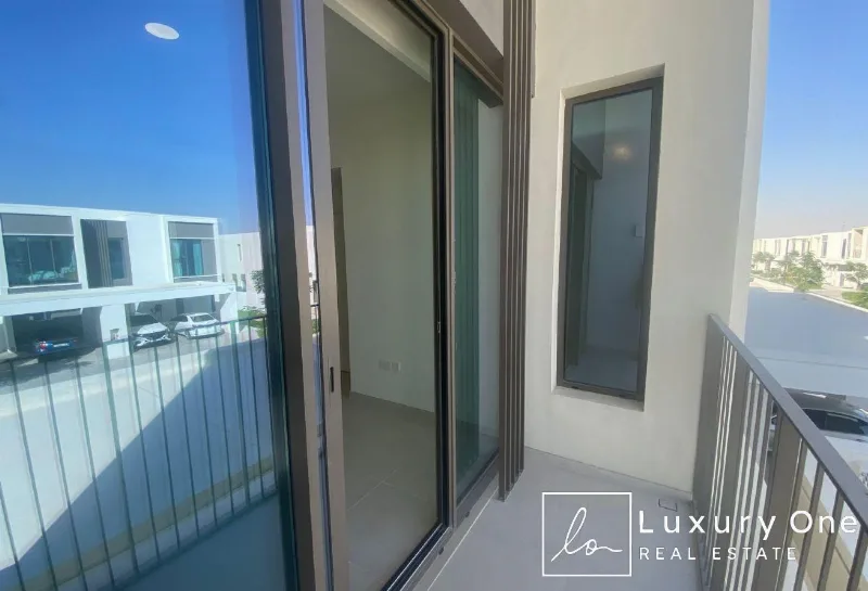 Brand New | 4 Beds+Maid | Large Layout | Vacant photo 18