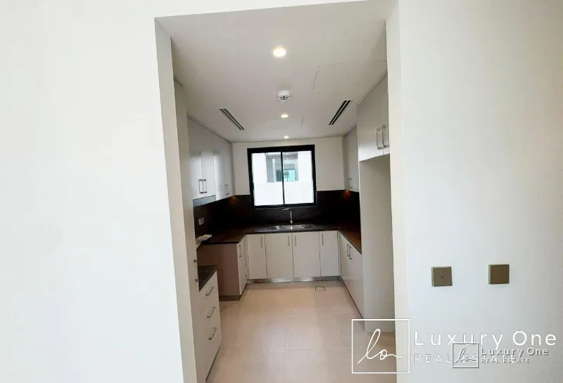 Single Row | Near Amenities | Ready To Move photo 4