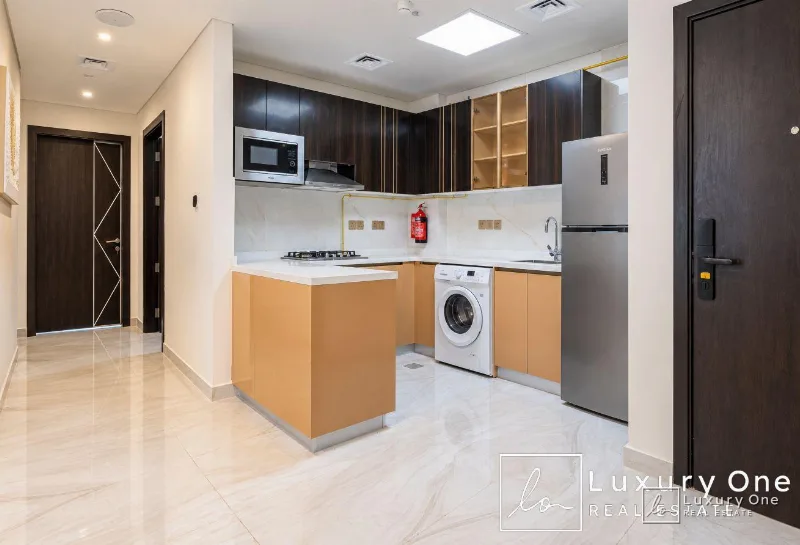 Furnished 3BR | Multiple Views | Private Pool photo 4