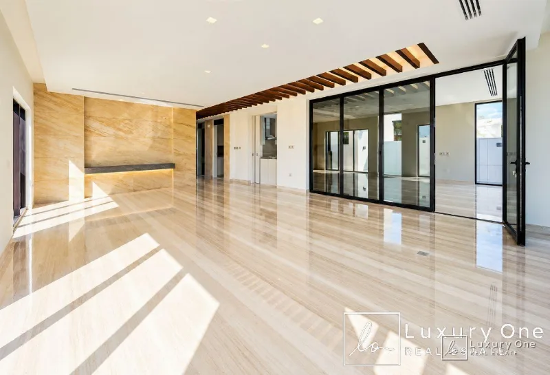 Corner Villa | Private Pool | Golf and Lake View photo 3
