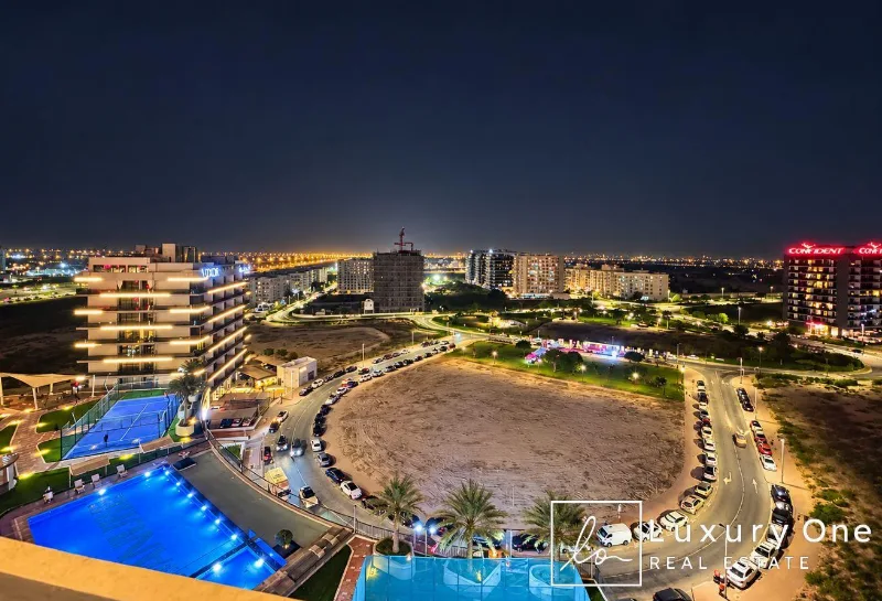 Semi Furnished | High Floor | Pool View photo 3