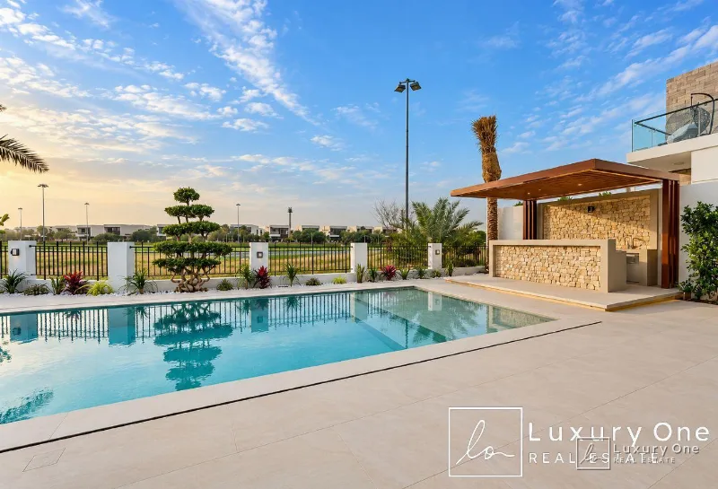 Corner Villa | Private Pool | Golf and Lake View photo 7