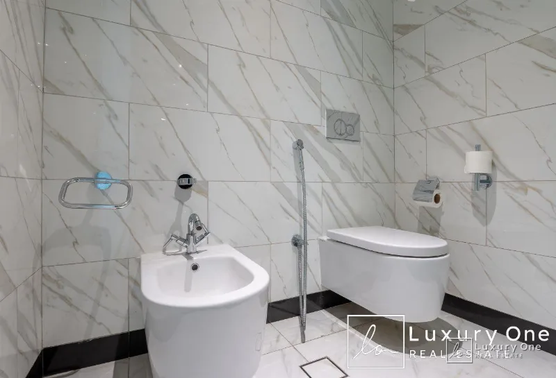 Fully Furnished | Spacious Layout | Vacant photo 22