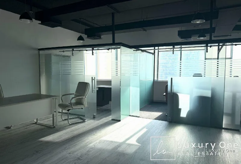 Prime Location | Partial Canal View| Furnished photo 7