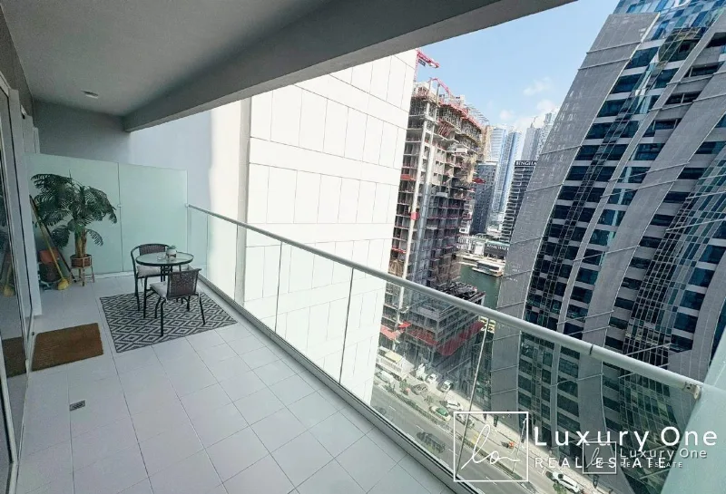 Prime Location | Fully Furnished | Vacant photo 6