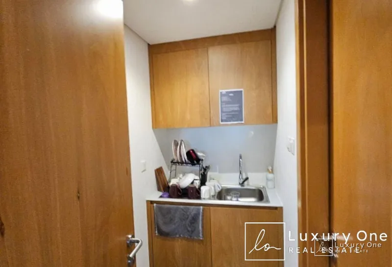 FULLY FURNISHED | LOW TRAFFIC | BRIGHT OFFICE photo 13