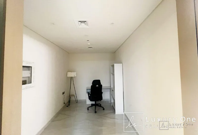 Fully Furnished | 2BR+Study | Private Pool photo 6