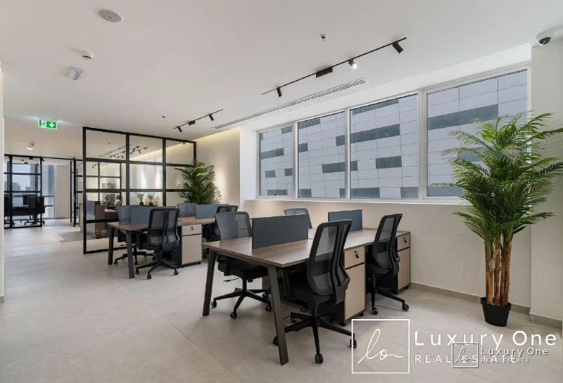 PREMIUM OFFICE | FURNISHED | READY TO MOVE photo 9