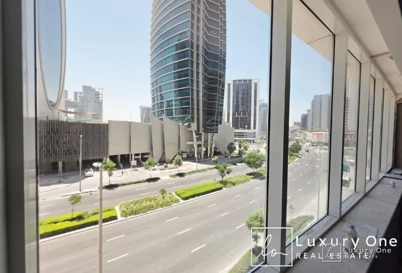 Prime Location | Shell and Core | 11 Parkings photo 3