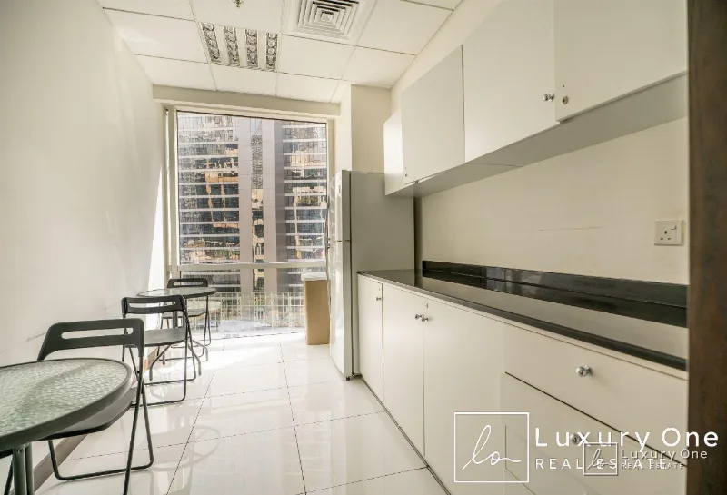 Furnished | Genuine | Agent on Site | Corner photo 10