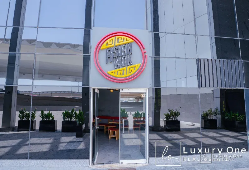 Prime Location | Café Restaurant | Indoor Seating photo 3